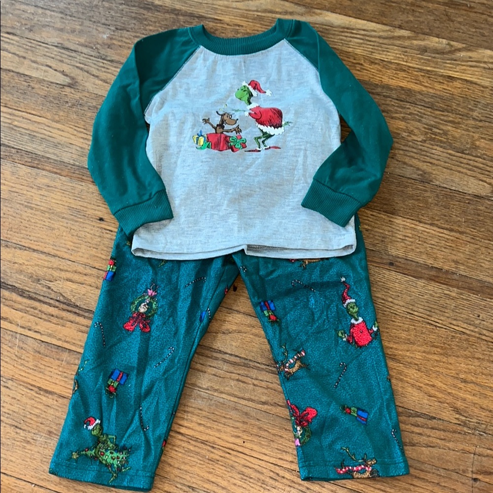 Dr. Seuss Grinch Christmas pajamas size 3T
